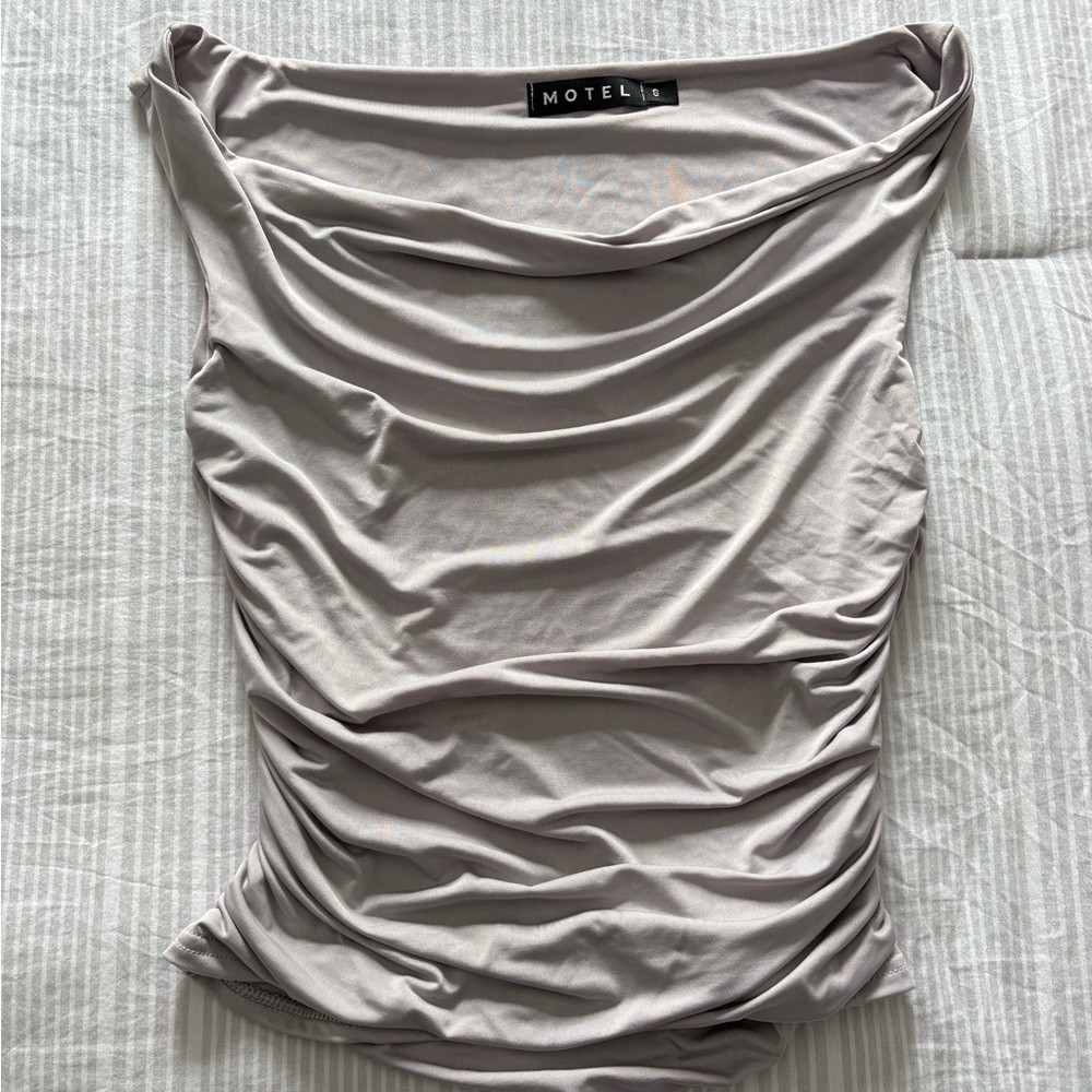 Motel Rocks Soft Gray Sleeveless Top